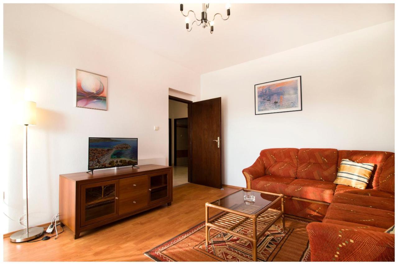Apartment Zdravko Примоштен Экстерьер фото