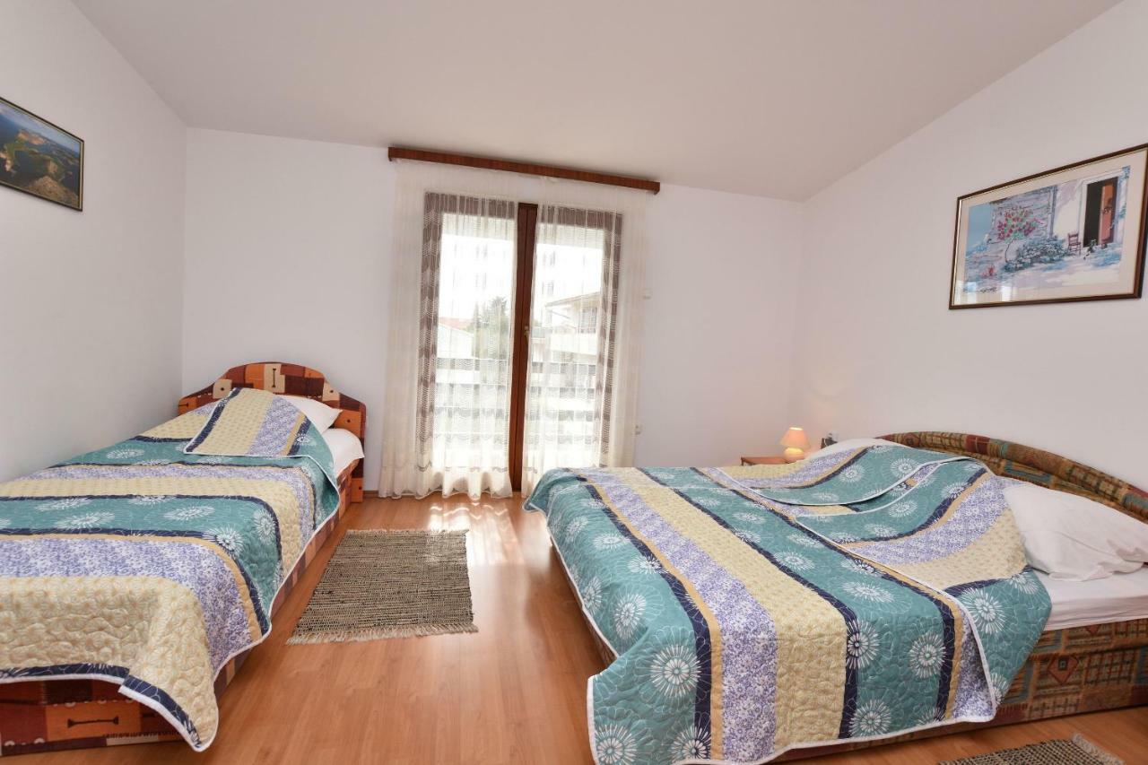 Apartment Zdravko Примоштен Экстерьер фото